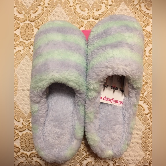 dearfoams Shoes - NWT dearfoams Slippers size M (7-8)